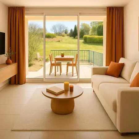 Albizia - Cure Thermale, Piscine & Parking , Face Au Chateau - Renove 2026 Apartment Greoux-les-Bains