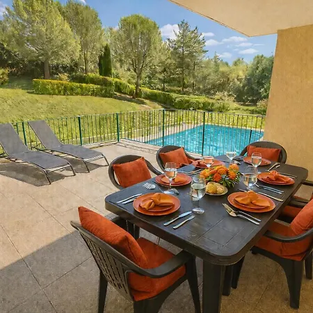 Apartment Albizia - Cure Thermale, Piscine & Parking , Face Au Chateau - Renove 2026 *