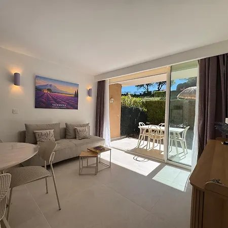 Albizia - Cure Thermale, Piscine & Parking , Face Au Chateau - Renove 2026 Apartment Greoux-les-Bains
