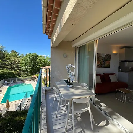 Albizia - Cure Thermale, Piscine & Parking , Face Au Chateau - Renove 2026