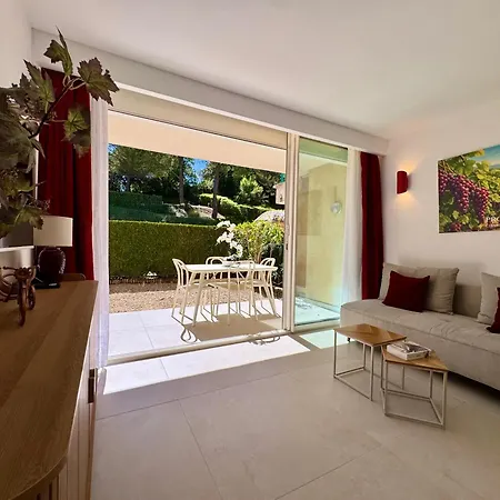 Apartment Albizia - Cure Thermale, Piscine & Parking , Face Au Chateau - Renove 2026