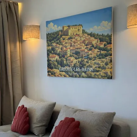 Albizia - Cure Thermale, Piscine & Parking , Face Au Chateau - Renove 2026 Greoux-les-Bains